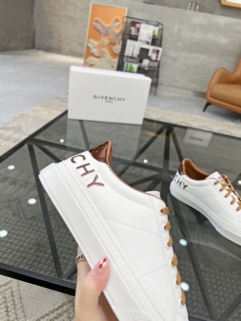 Givenchy Sneakers